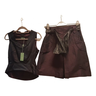 Pre-owned Hoss Intropia Silk Skirt Suit In Burgundy