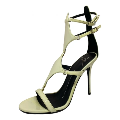Pre-owned Giuseppe Zanotti Patent Leather Sandals In White