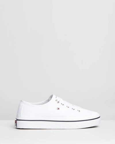 Tommy Hilfiger Corporate Flatform Sneakers In White