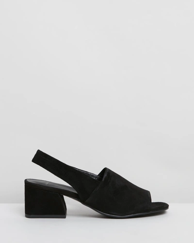 Vagabond Elena In Black