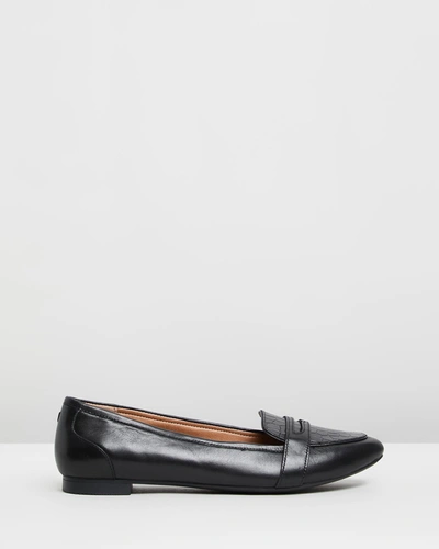 Vionic Savannah Flats In Black