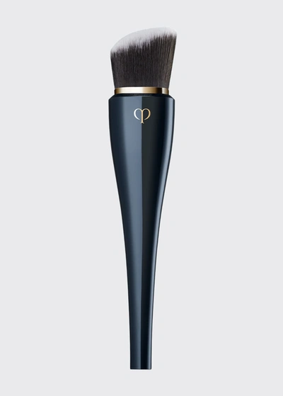 CLÉ DE PEAU BEAUTÉ HIGH COVERAGE FOUNDATION BRUSH