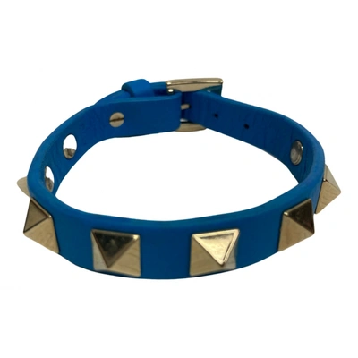 Pre-owned Valentino Garavani Leather Bracelet In Blue