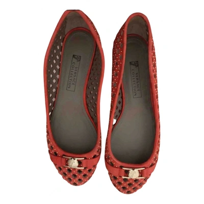 Pre-owned Versace Leather Ballet Flats In Orange