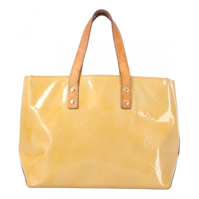 Pre-owned Louis Vuitton Reade Patent Leather Handbag In Yellow