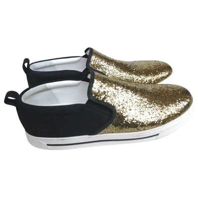 Pre-owned Marc Jacobs Glitter Trainers In Gold