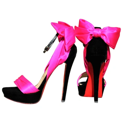 Pre-owned Christian Louboutin Velvet Sandals In Pink