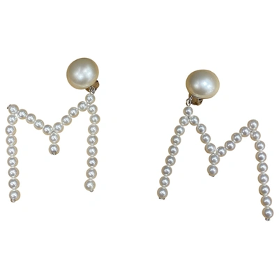 Pre-owned Moschino Earrings In White