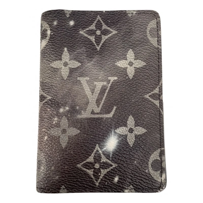 Pre-owned Louis Vuitton Pocket Organizer Leather Small Bag In Grey