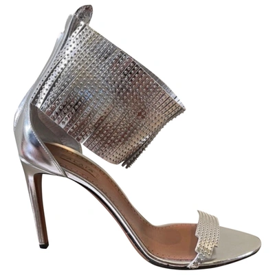 Pre-owned Alaïa Leather Sandal In Silver