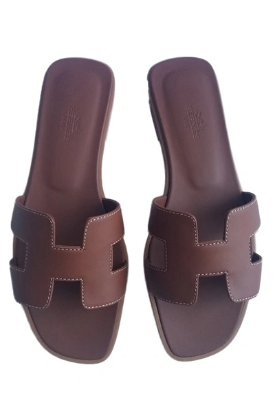 Pre-owned Hermes Oran Sandals In Brown