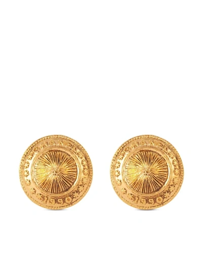 Pre-owned Chanel 1990s Logo-embossed Round Clip-on Earrings In Gold