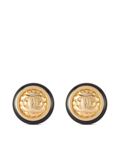 Pre-owned Chanel 1980s Cc Round Clip-on Earrings In Gold