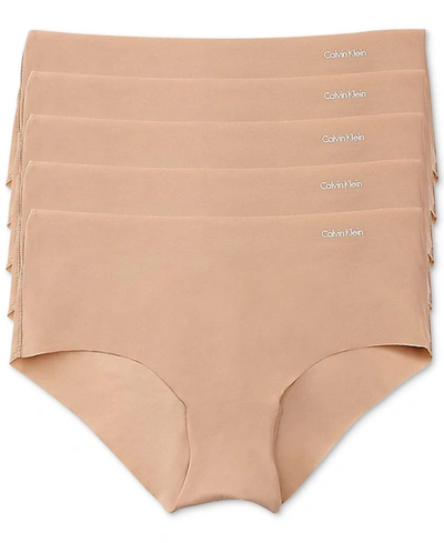 Calvin Klein Invisible Hipster 5-pack Qd3557 In Light Caramel