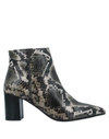 Essenza Ankle Boots In Military Green