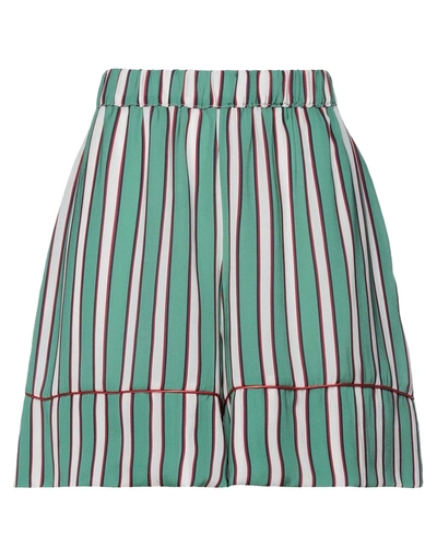 Emma & Gaia Woman Shorts & Bermuda Shorts Green Size 6 Polyester