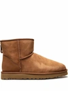 Ugg Classics Mini Boots In Braun