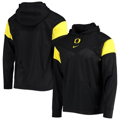 NIKE NIKE BLACK OREGON DUCKS SIDELINE JERSEY PULLOVER HOODIE