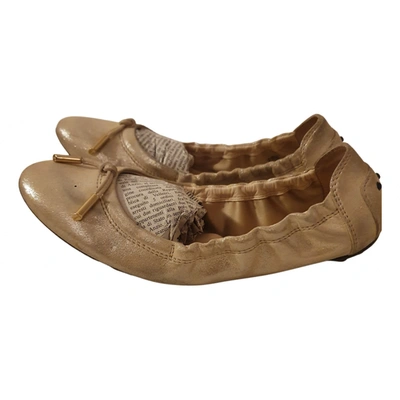 Pre-owned Tod's Leather Ballet Flats In Gold