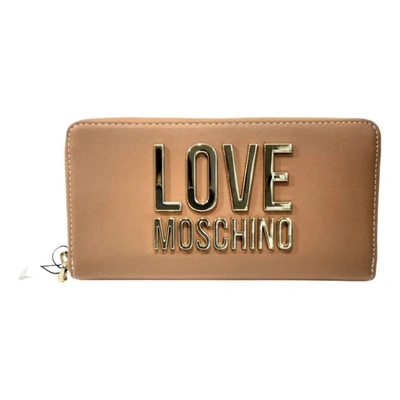 Pre-owned Moschino Love Wallet In Camel