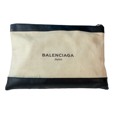 Pre-owned Balenciaga Cloth Clutch Bag In White
