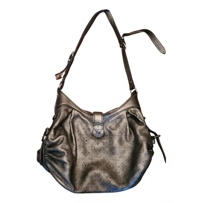 Pre-owned Louis Vuitton Leather Handbag In Metallic