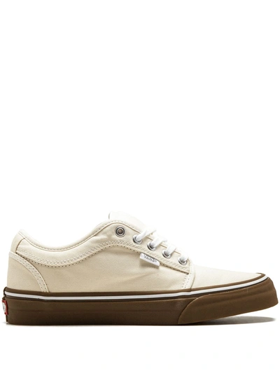 Vans Chukka Low Sneakers In White