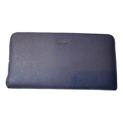Pre-owned Dkny Leather Wallet In Grey