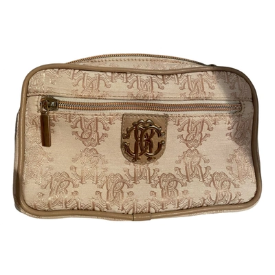 Pre-owned Roberto Cavalli Cloth Vanity Case In Gold