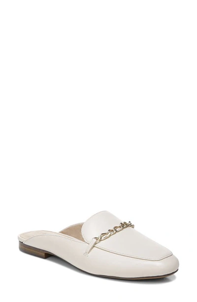 Naturalizer Emiline Mule In White