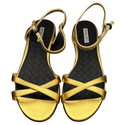 Pre-owned Bottega Veneta Leather Sandal In Gold