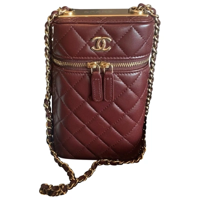 Pre-owned Chanel Leather Crossbody Bag In Burgundy