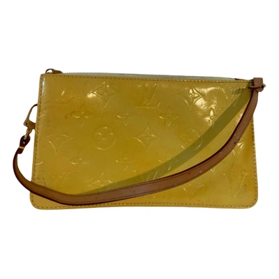 Pre-owned Louis Vuitton Lexington Patent Leather Handbag In Yellow