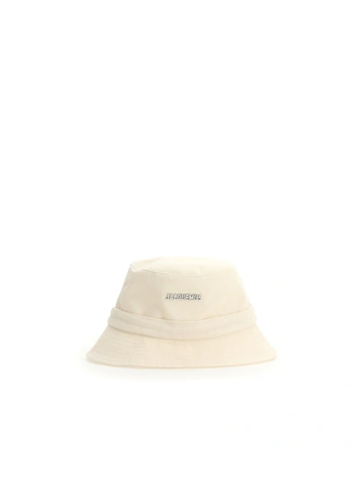 Jacquemus Le Bob Gadjo棉质帆布渔夫帽 In White