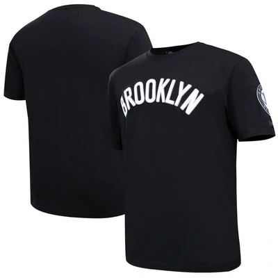 Pro Standard Men's Black Brooklyn Nets Chenille T-shirt