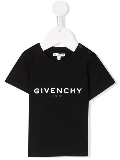 Givenchy Logo Print T-shirt In Black