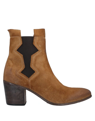Moma Ankle Boots In Tan