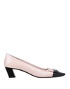 Roger Vivier Pumps In Light Pink