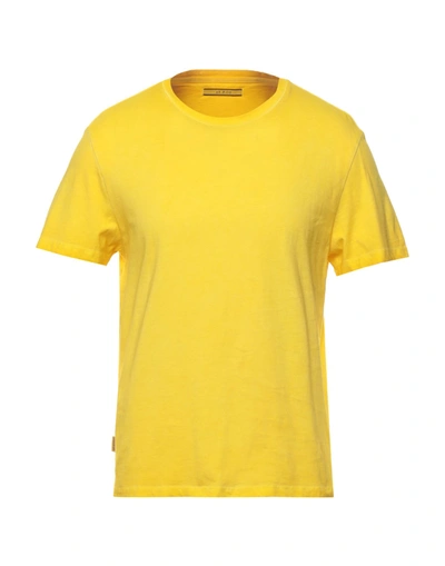 At.p.co T-shirts In Yellow