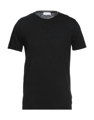 Diktat T-shirts In Black