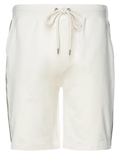 Heritage Man Shorts & Bermuda Shorts Ivory Size 36 Cotton, Elastane In White