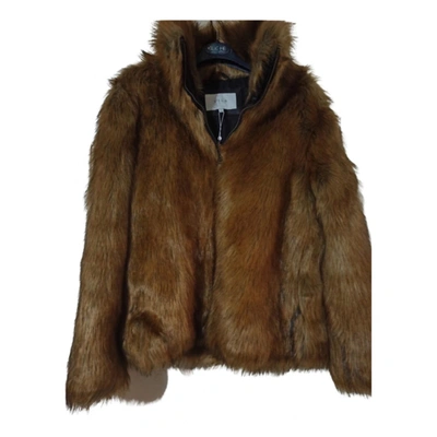 Pre-owned Vila Faux Fur Coat In Camel