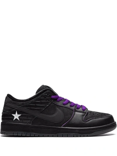 Nike X Familia Skateshop X First Avenue Sb Dunk Low Sneakers In Black