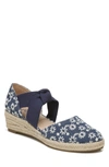 Lifestride Kascade Wedge Espadrille Sandal In Blue/ White