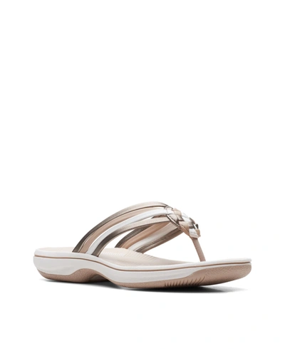 Clarks Women's Breeze Coral Thong Sandals Women's Shoes In Metallic