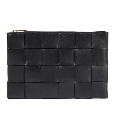 Bottega Veneta Intrecciato Leather Pouch In Black-gold