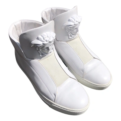 Pre-owned Versace Leather High Trainers In White