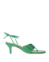 L'arianna Toe Strap Sandals In Green