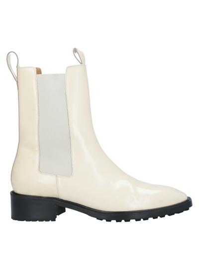 Aeyde Ankle Boots In White