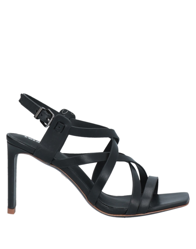 Lola Cruz Sandals In Black